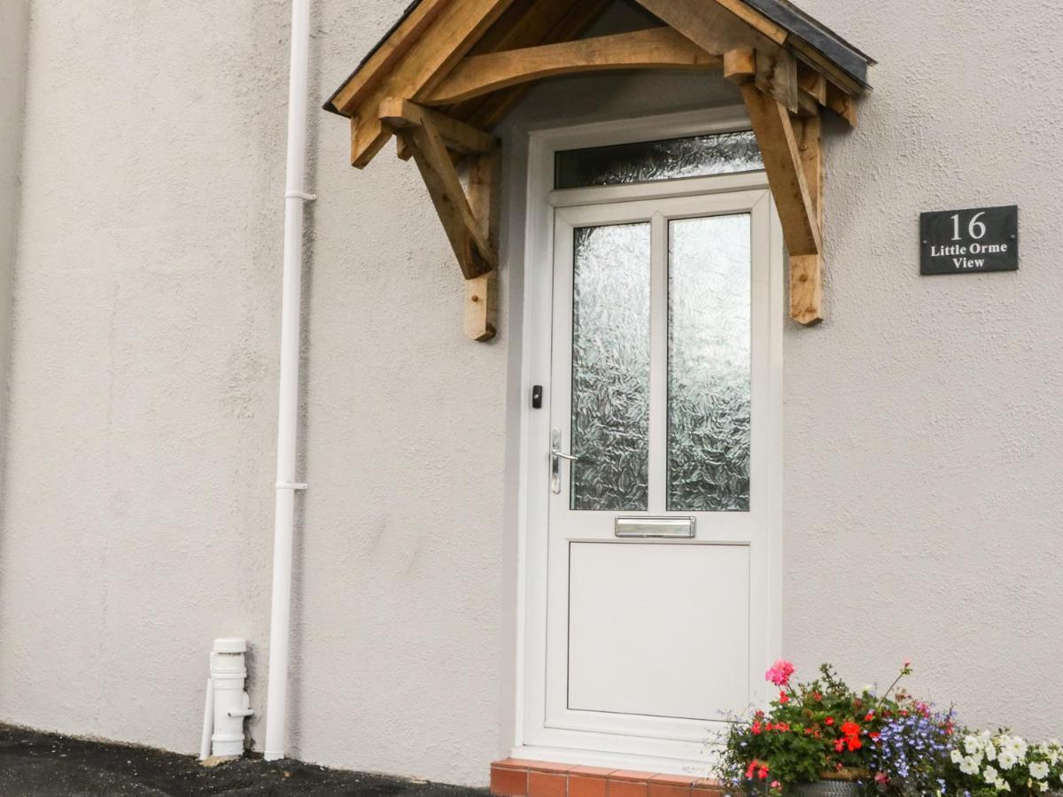 Little Orme View Apartment Llandudno Bagian luar foto