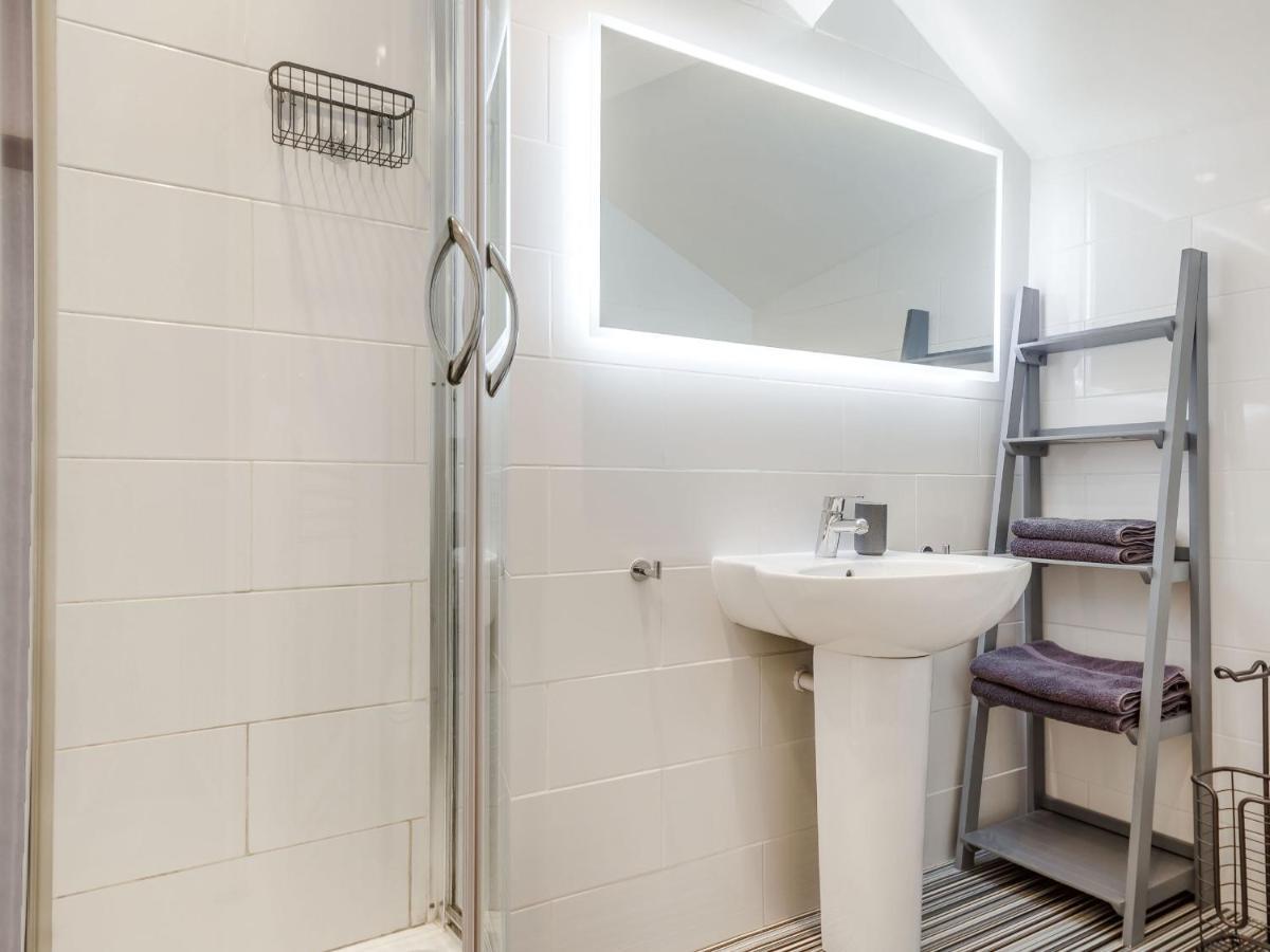 Little Orme View Apartment Llandudno Bagian luar foto